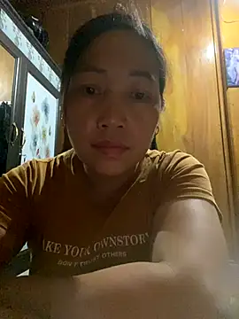 Snapshot of Lai005 chatting on 09-16-25, 09:27 Lai005 online show from 09-16-25, 09:27