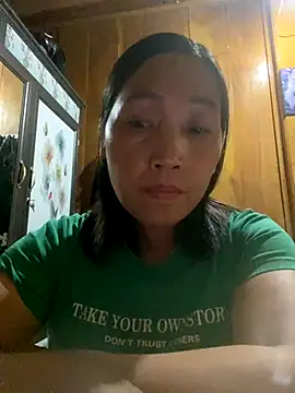 Snapshot of Lai005 chatting on 09-19-25, 09:32 Lai005 online show from 09-19-25, 09:32