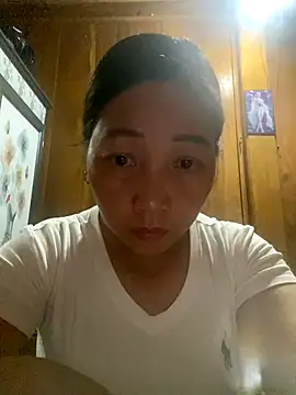 Snapshot of Lai005 chatting on 09-22-25, 08:11 Lai005 online show from 09-22-25, 08:11