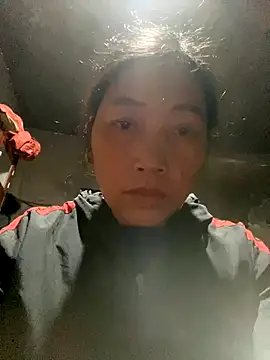 Snapshot of Lai005 chatting on 10-23-25, 11:03 Lai005 online show from 10-23-25, 11:03