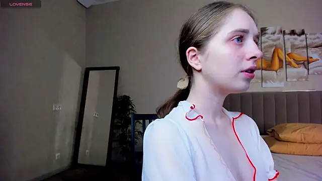 Camilla Kelly online show from 03-23-26, 12:58