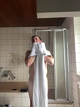 Snapshot of andrey1887 chatting on 05-15-26, 07:48 andrey1887 online show from 05-15-26, 07:48