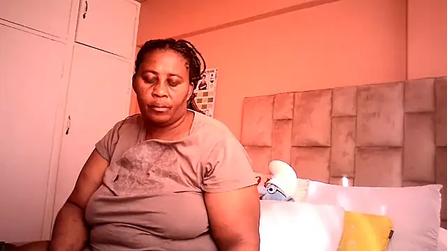 HUGEASSXXXXX online show from 08-04-26, 07:55