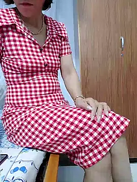 Snapshot of Rosalind_xxx chatting on 12-04-25, 03:32 Rosalind xxx online show from 12-04-25, 03:32