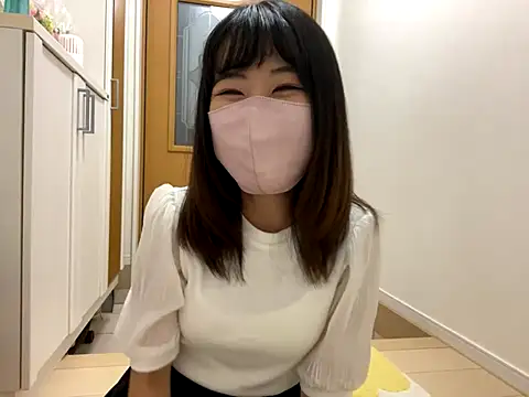 Snapshot of sora_033 chatting on 09-25-25, 04:11 sora 033 online show from 09-25-25, 04:11