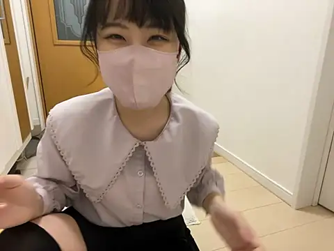 Snapshot of sora_033 chatting on 10-29-25, 03:25 sora 033 online show from 10-29-25, 03:25