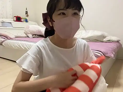 Snapshot of sora_033 chatting on 12-15-25, 03:16 sora 033 online show from 12-15-25, 03:16