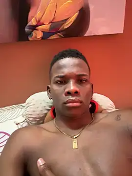 Snapshot of Brycce_santos chatting on 10-07-25, 11:07 Brycce santos online show from 10-07-25, 11:07