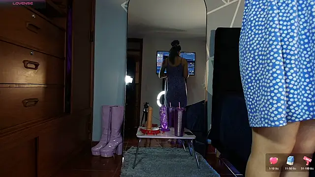 karlamoon23 online show from 04-05-26, 06:27