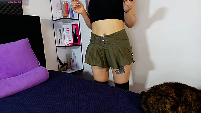 karlamoon23 online show from 04-12-26, 08:58