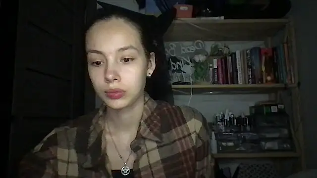 Yuna5343 online show from 09-16-25, 09:05