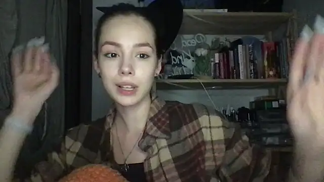 Yuna5343 online show from 09-22-25, 10:34