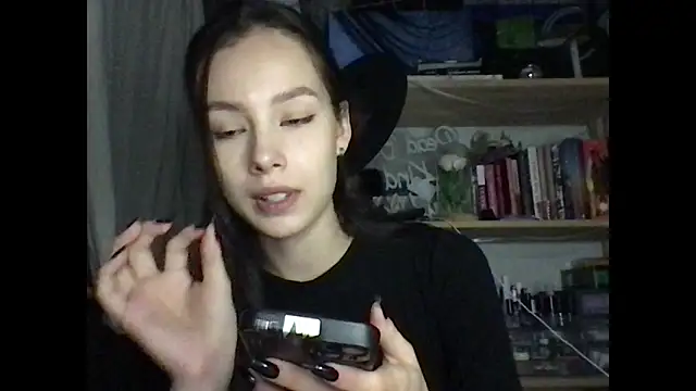 Yuna5343 online show from 10-08-25, 06:49