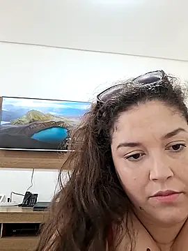 Snapshot of valkiriabbw chatting on 11-18-25, 01:04 valkiriabbw online show from 11-18-25, 01:04