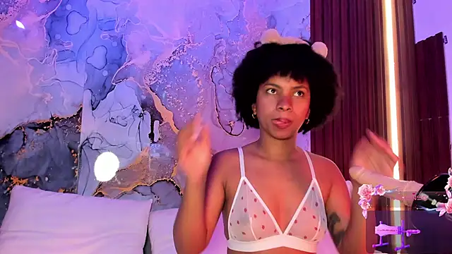 Lolalewis777 online show from 09-21-25, 02:19