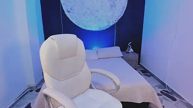 Snapshot of ShaniaDaniels chatting on 09-18-25, 09:06 ShaniaDaniels online show from 09-18-25, 09:06