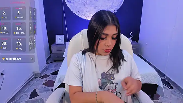 Snapshot of ShaniaDaniels chatting on 09-26-25, 08:35 ShaniaDaniels online show from 09-26-25, 08:35