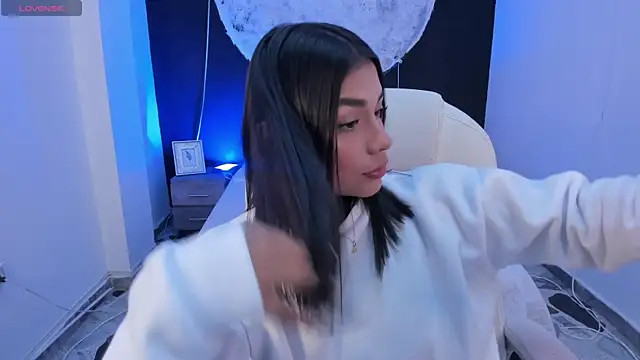 Snapshot of ShaniaDaniels chatting on 10-11-25, 09:13 ShaniaDaniels online show from 10-11-25, 09:13