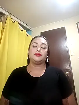 Snapshot of EmmaKantutera chatting on 11-19-25, 11:54 EmmaKantutera online show from 11-19-25, 11:54