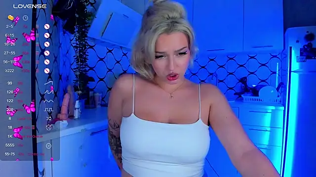 Candy Mur online show from 09-30-25, 08:58