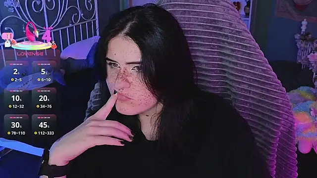 Dark Shine online show from 11-11-25, 10:48