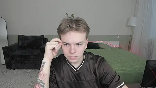 Mallfoyy online show from 07-03-26, 03:07