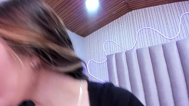 SamanthaPeachss online show from 12-03-25, 12:14