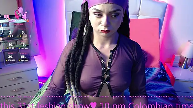 Snapshot of elapetitie chatting on 10-29-25, 06:15 elapetitie online show from 10-29-25, 06:15