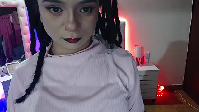 Snapshot of elapetitie chatting on 11-05-25, 06:13 elapetitie online show from 11-05-25, 06:13