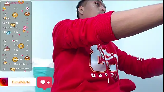 Snapshot of mike_black_22 chatting on 09-29-25, 04:12 mike black 22 online show from 09-29-25, 04:12