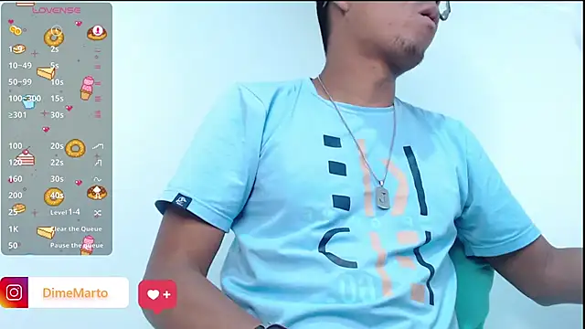 Snapshot of mike_black_22 chatting on 10-03-25, 02:03 mike black 22 online show from 10-03-25, 02:03