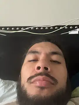 Snapshot of Bbrn69official chatting on 10-11-25, 09:02 Bbrn69official online show from 10-11-25, 09:02