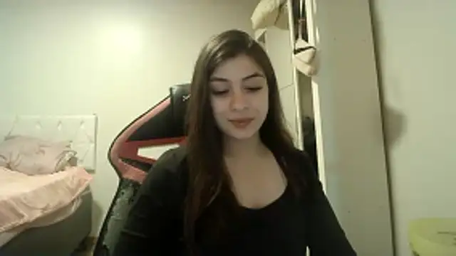 Snapshot of Becca_B chatting on 11-26-25, 11:06 Becca B online show from 11-26-25, 11:06