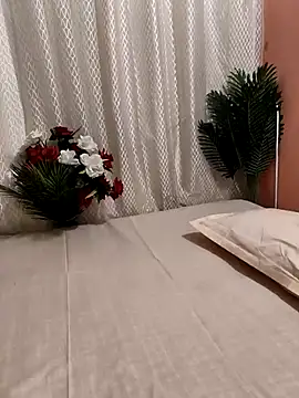 Snapshot of Shalu_G chatting on 12-18-25, 09:04 Shalu G online show from 12-18-25, 09:04