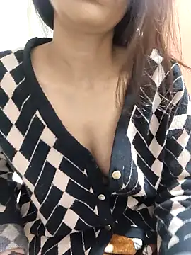 Snapshot of Shalu_G chatting on 12-22-25, 03:03 Shalu G online show from 12-22-25, 03:03