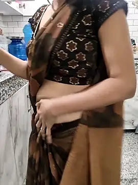 Snapshot of Shalu_G chatting on 12-22-25, 03:42 Shalu G online show from 12-22-25, 03:42