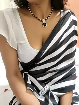 Snapshot of Shalu_G chatting on 01-07-26, 05:54 Shalu G online show from 01-07-26, 05:54