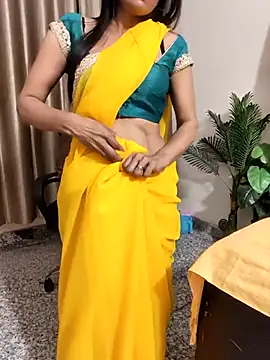 Snapshot of Shalu_G chatting on 05-11-26, 02:45 Shalu G online show from 05-11-26, 02:45