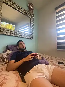 Alexitho25 online show from 05-18-26, 08:47