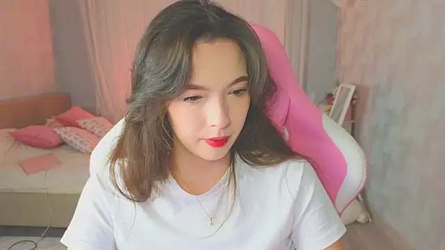 yuna sunshy online show from 10-16-25, 11:50