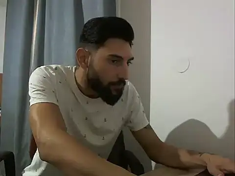 Alexgrc13 online show from 10-04-25, 06:11