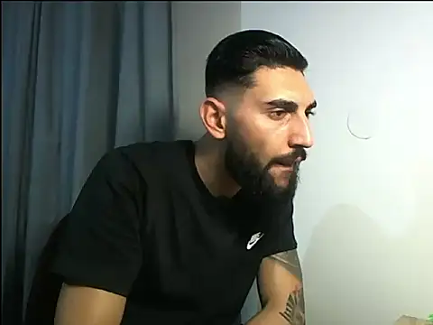 Alexgrc13 online show from 10-13-25, 01:44