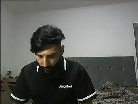 Alexgrc13 online show from 11-30-25, 02:32