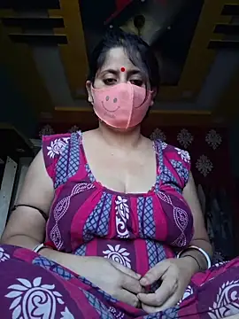Snapshot of indiancouple659 chatting on 05-31-26, 03:47 indiancouple659 online show from 05-31-26, 03:47