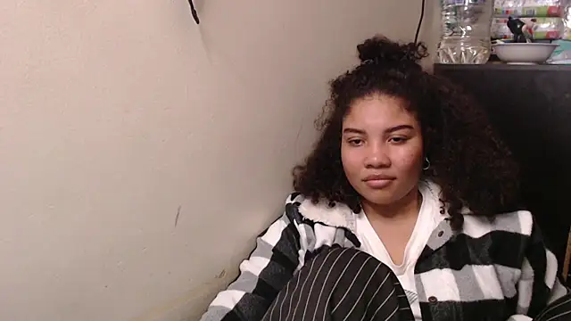 madelene online show from 05-18-26, 02:29