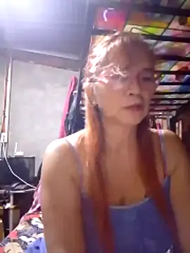 Snapshot of SexyHottMom chatting on 02-14-26, 12:02 SexyHottMom online show from 02-14-26, 12:02