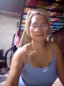 Snapshot of SexyHottMom chatting on 02-23-26, 02:25 SexyHottMom online show from 02-23-26, 02:25