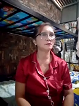 Snapshot of SexyHottMom chatting on 04-21-26, 03:57 SexyHottMom online show from 04-21-26, 03:57
