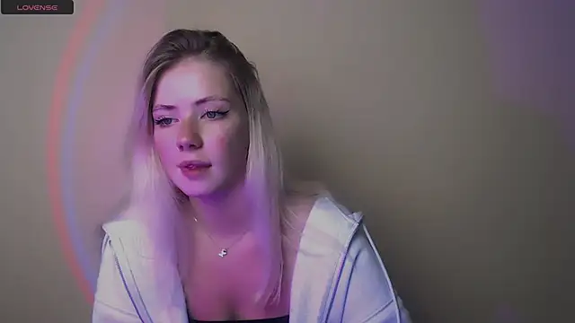 AliceHotty  online show from 09-23-25, 12:30