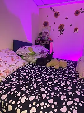 Snapshot of MiaRousexxx_ chatting on 10-27-25, 02:59 MiaRousexxx online show from 10-27-25, 02:59